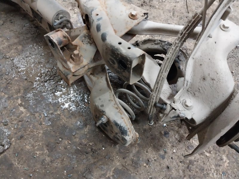 Балка задняя