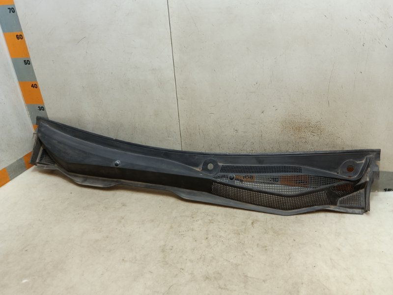 Решетка стеклоочистителей (Жабо)