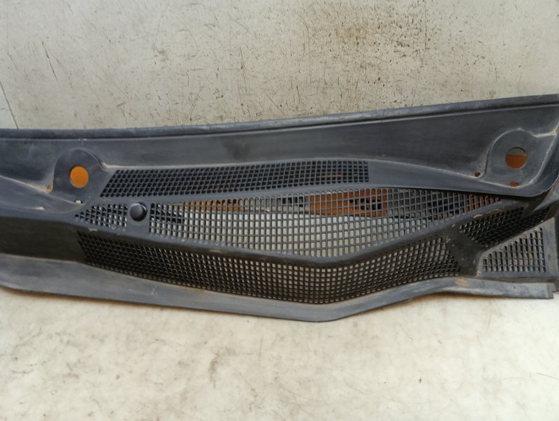 Решетка стеклоочистителей (Жабо)