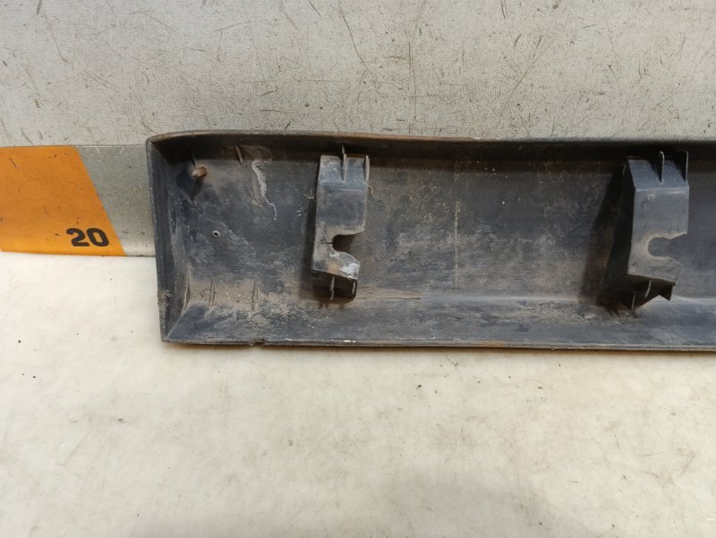 Молдинг двери