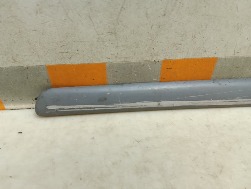 Молдинг двери