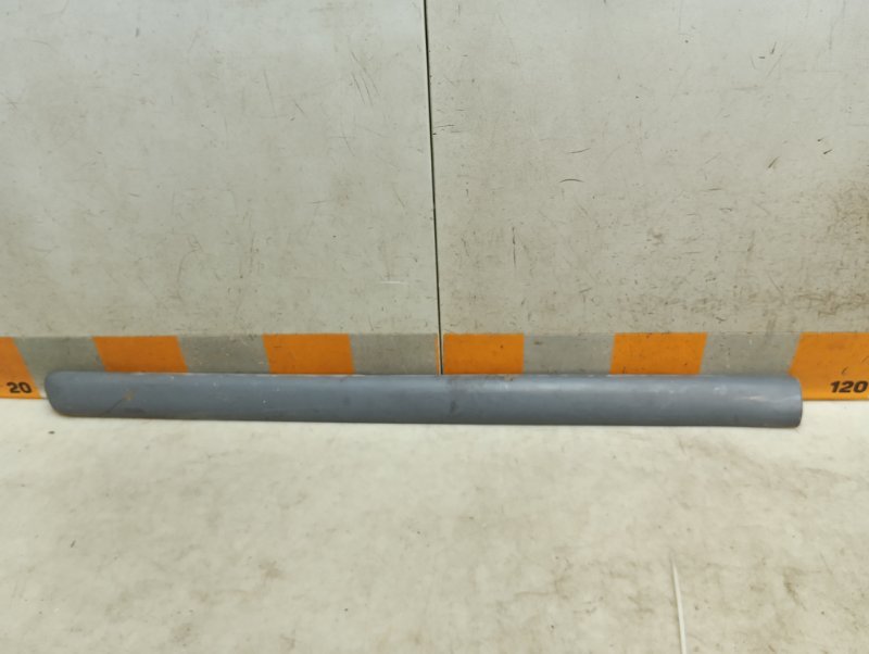 Молдинг двери