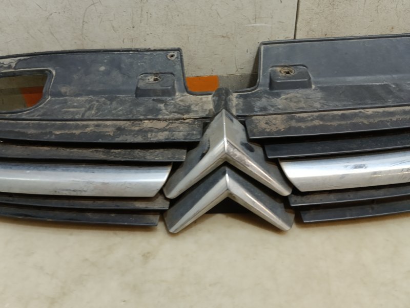 Решетка радиатора