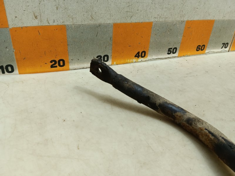 Стабилизатор передний