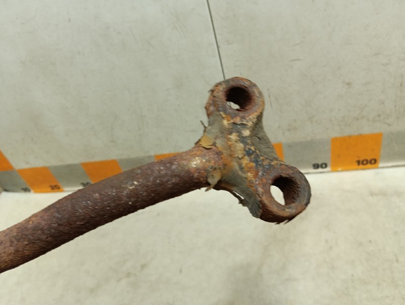 Стабилизатор задний