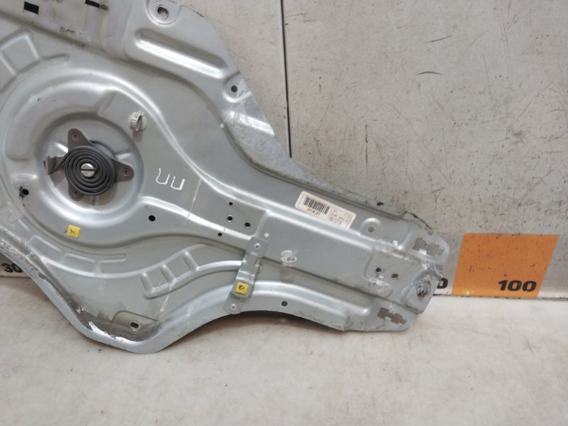 Стеклоподъемник электр. передний правый