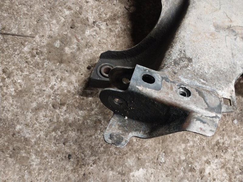 Балка подмоторная