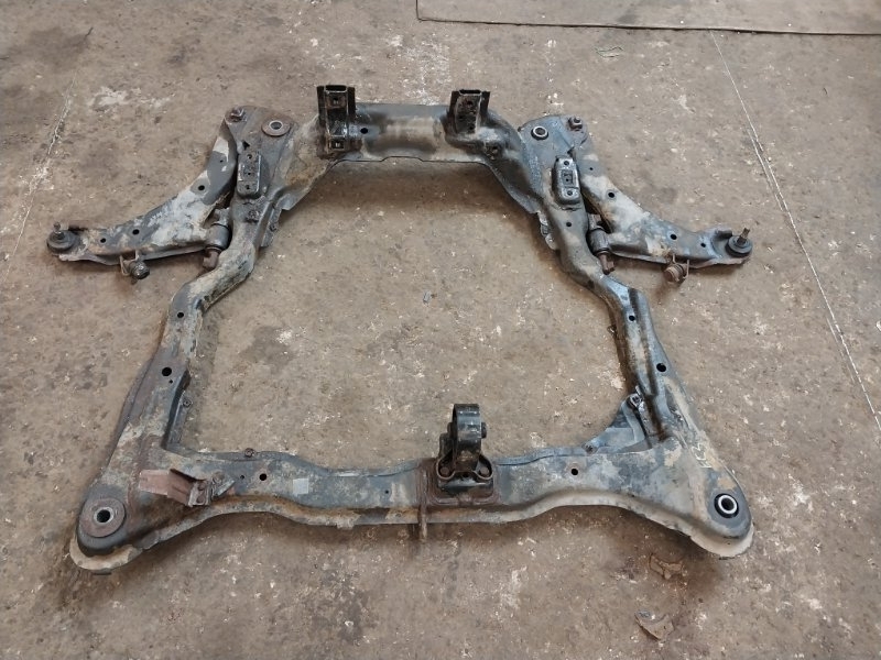 Балка подмоторная