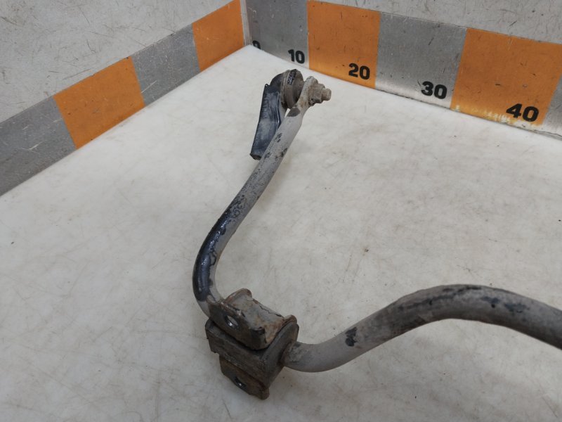 Стабилизатор задний