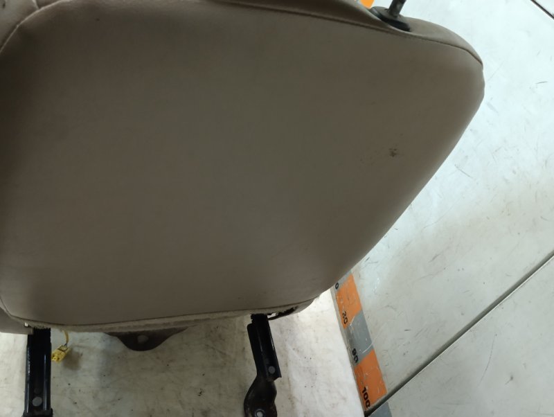 Сиденье переднее правое