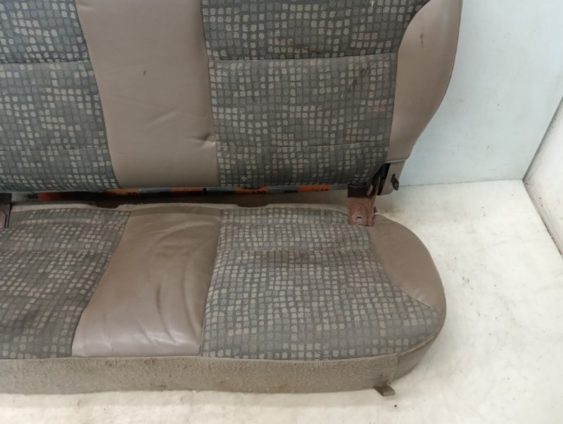 Сиденье салонное