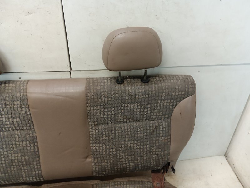 Сиденье салонное