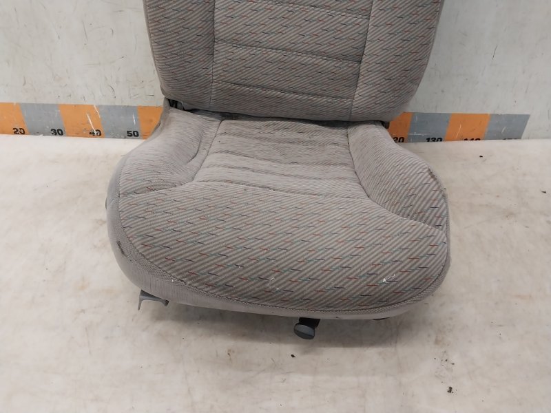 Сиденье переднее правое