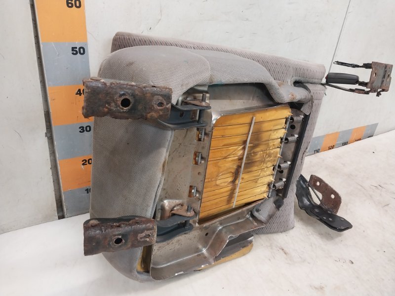 Сиденье салонное