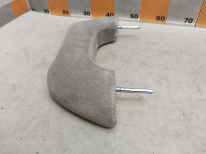 Подголовник сиденья