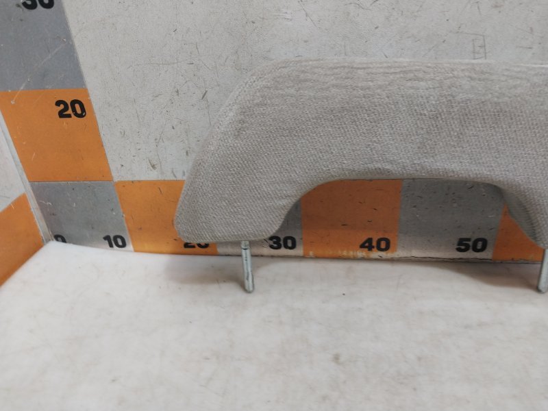 Подголовник сиденья