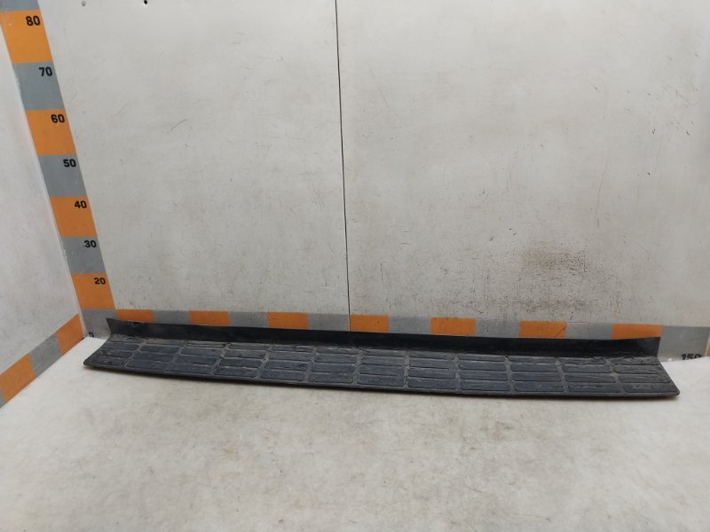 Накладка заднего бампера