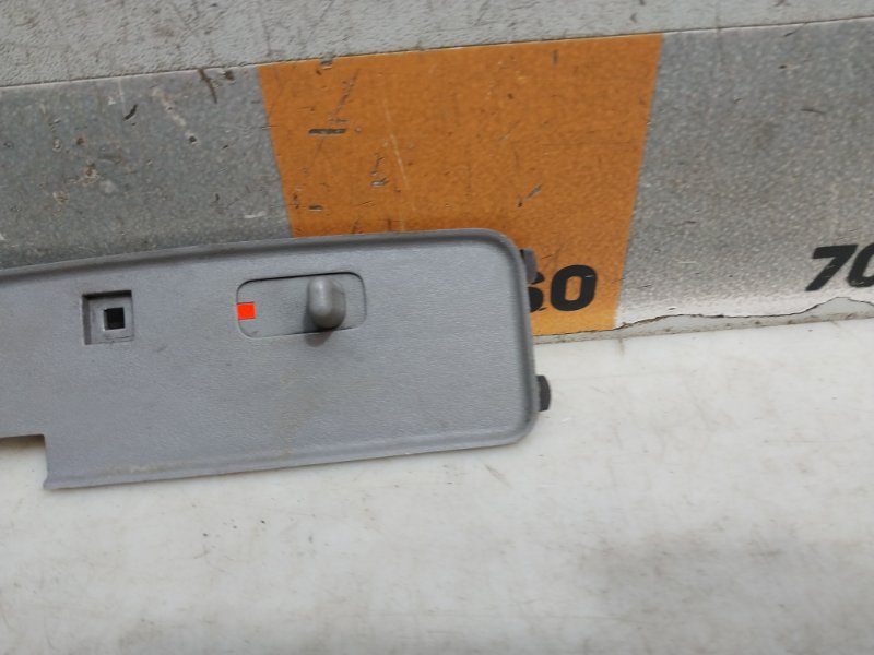 Накладка двери задней левой