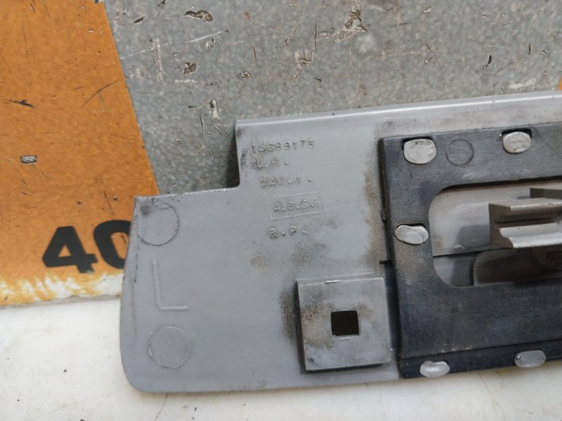 Накладка двери задней левой