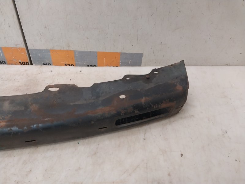 Усилитель переднего бампера