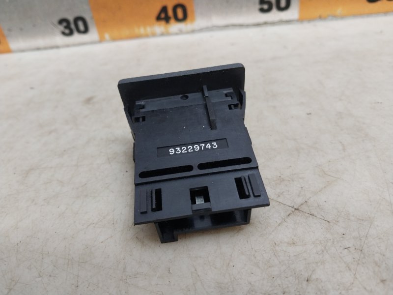 Кнопка света противотуманных фар