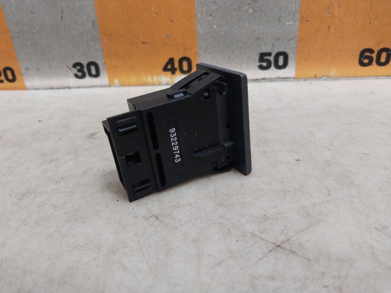 Кнопка света противотуманных фар