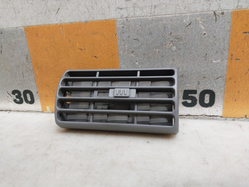 Дефлектор воздушный