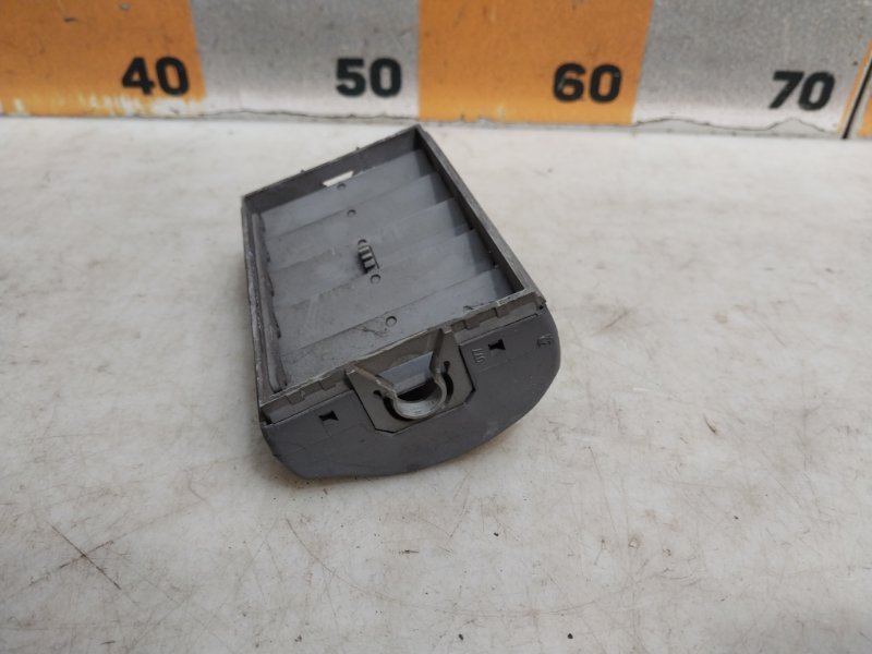 Дефлектор воздушный