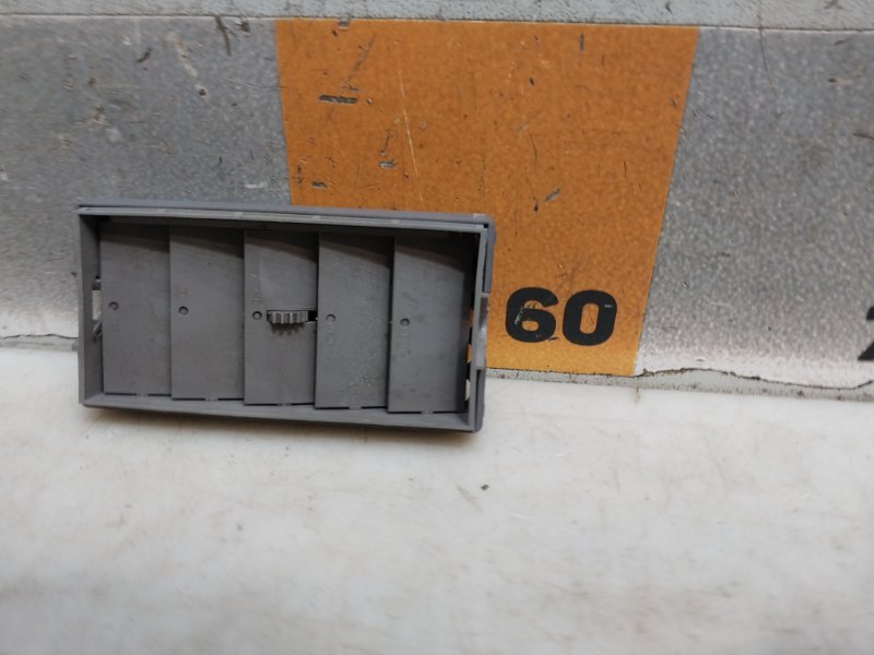 Дефлектор воздушный