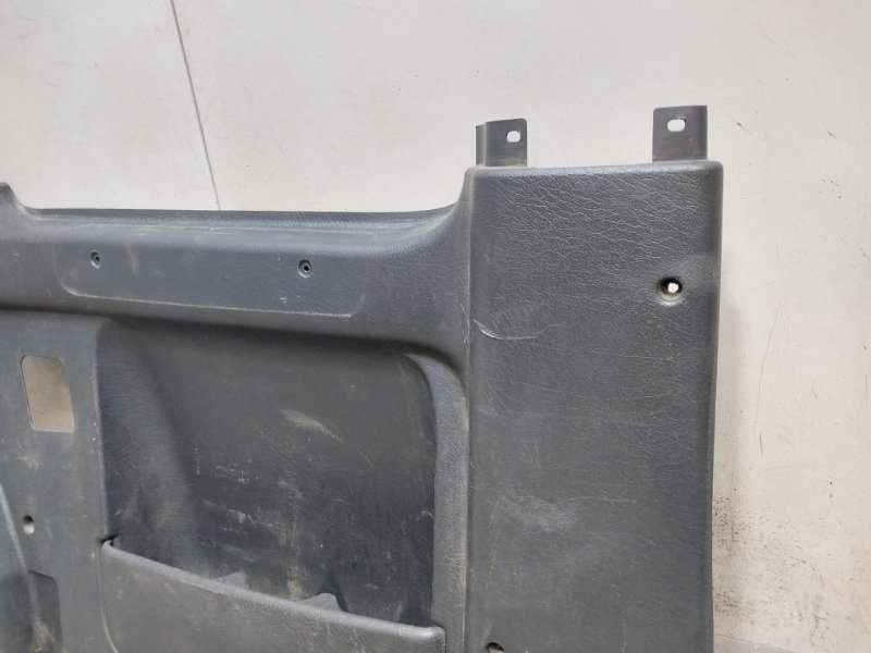 Обшивка багажника