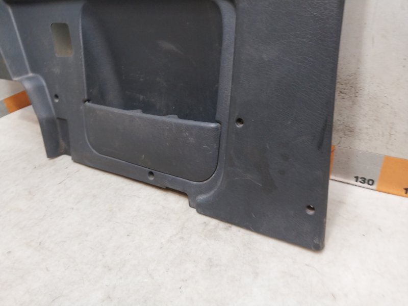 Обшивка багажника