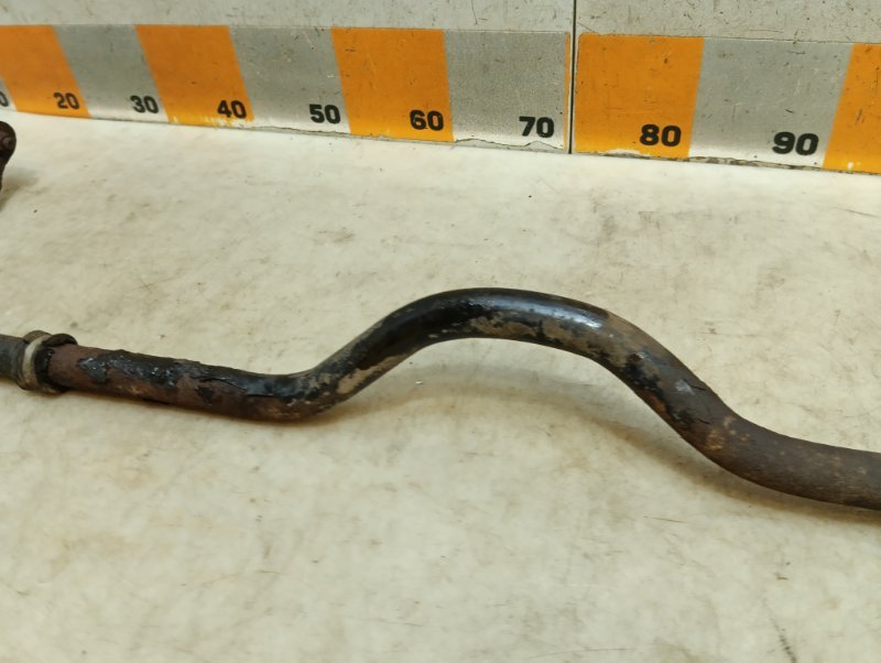 Стабилизатор передний