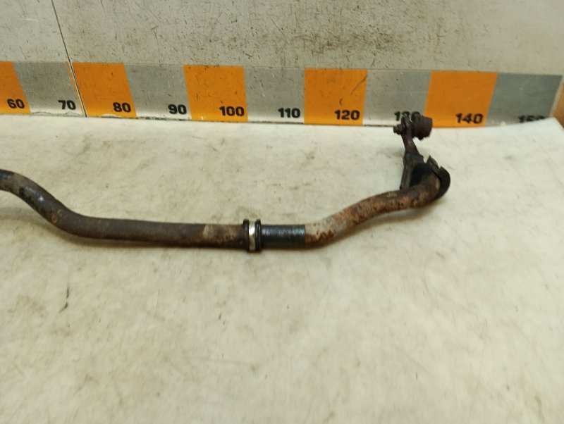 Стабилизатор передний