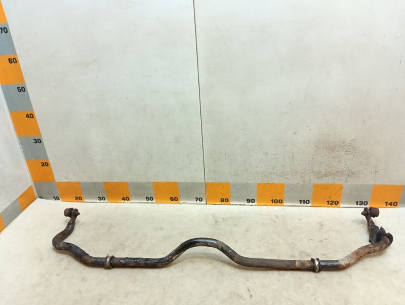 Стабилизатор передний