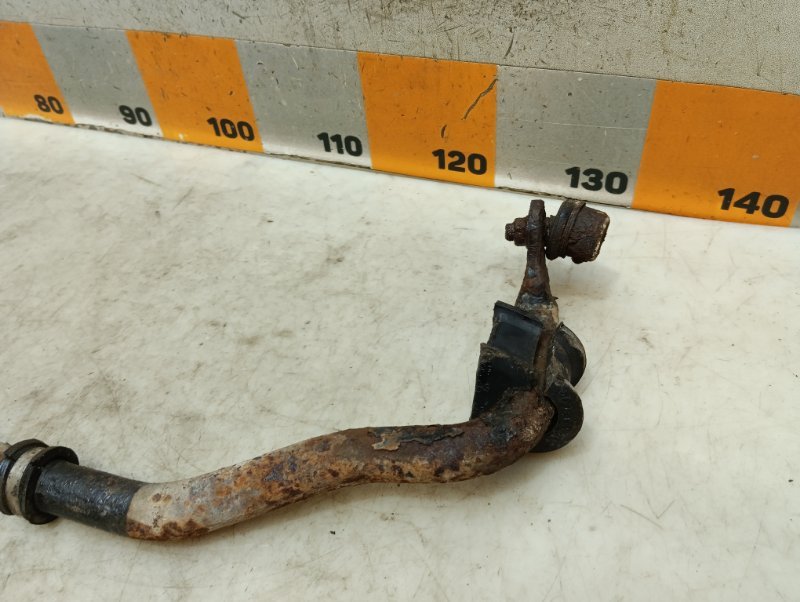 Стабилизатор передний