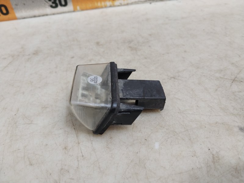 Фонарь подсветки номера