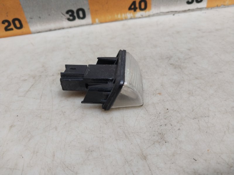 Фонарь подсветки номера