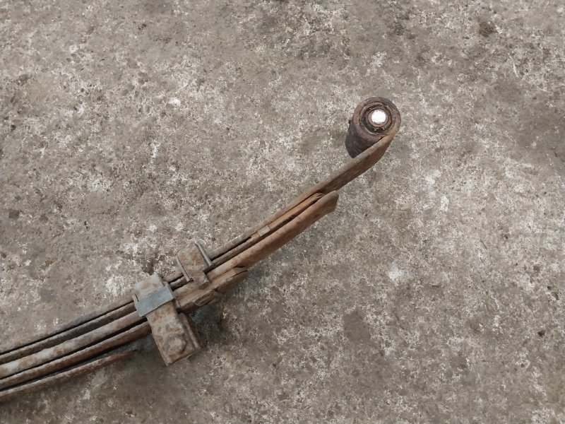 Рессора задняя