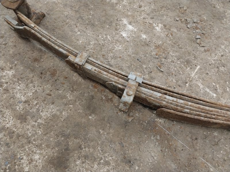 Рессора задняя