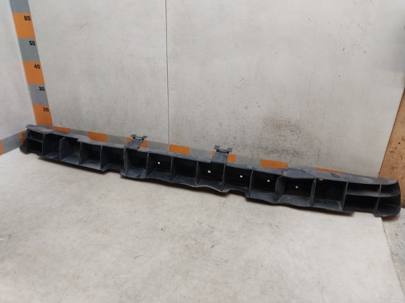 Усилитель заднего бампера