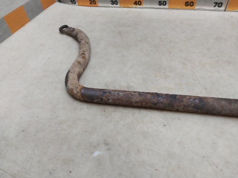 Стабилизатор передний