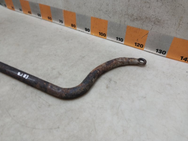 Стабилизатор передний