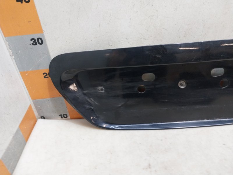 Накладка крышки багажника