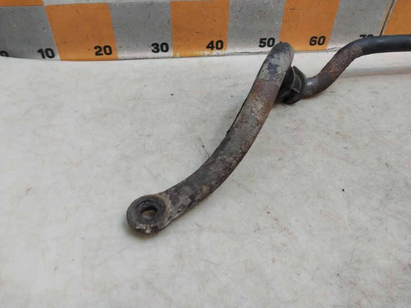 Стабилизатор передний