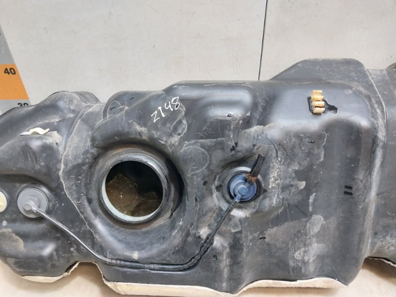 Бак топливный