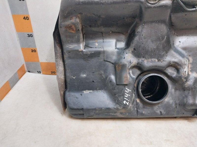 Бак топливный