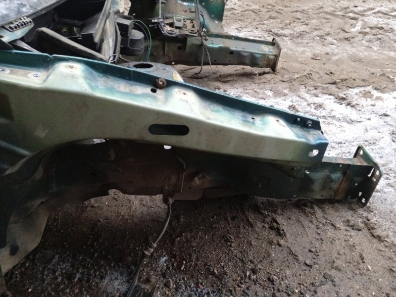 Лонжерон передний правый