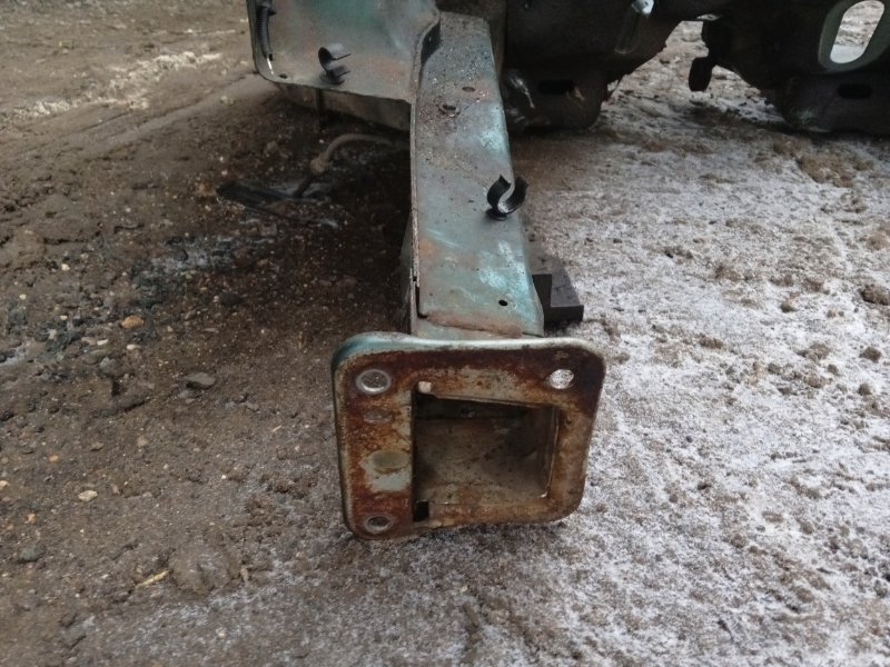 Лонжерон передний правый