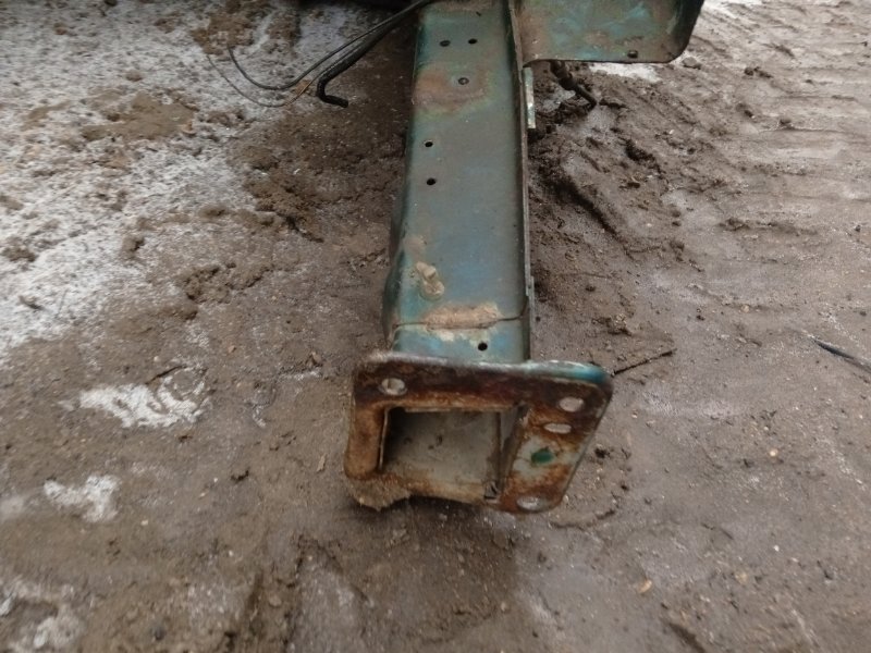 Лонжерон передний левый