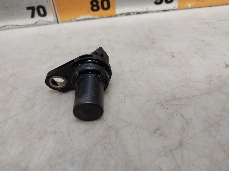 Датчик положения распредвала